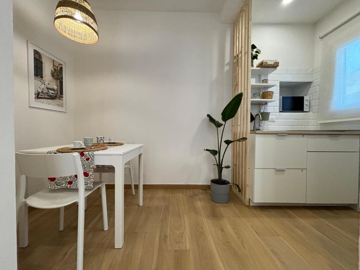 La Maison Appartement - A 200M Dal Porto 치비타베키아 외부 사진