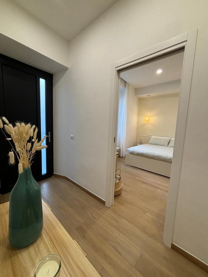 La Maison Appartement - A 200M Dal Porto 치비타베키아 외부 사진